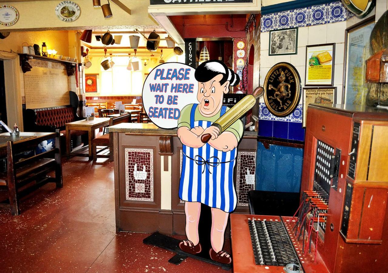 מלון דאדלי Mad O'Rourkes Pie Factory מראה חיצוני תמונה